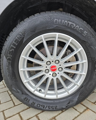 Jaguar F-Pace cena 63000 przebieg: 164000, rok produkcji 2017 z Sanok małe 781